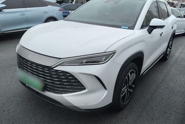 BYD Song L DM-i 2024 112 km Beyond Edition usata