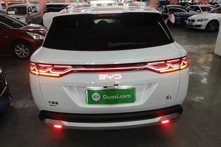 Used BYD Song L DM-i 2024 160 km Excellence Version Rear