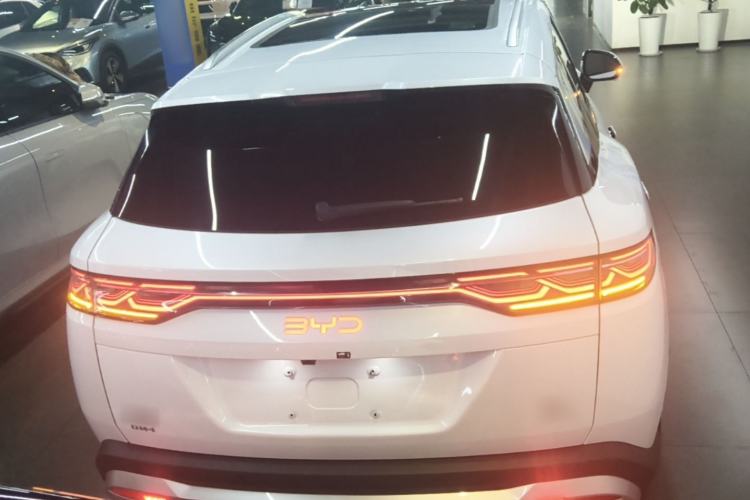 Used BYD Song L DM-i 2024 160 km Excellence Version Rear
