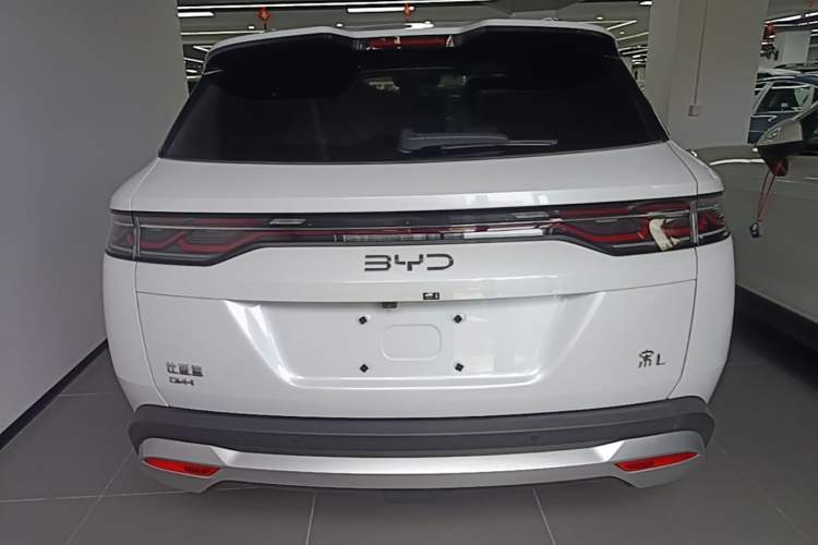 Used BYD Song L DM-i 2024 112 km Beyond Edition Rear