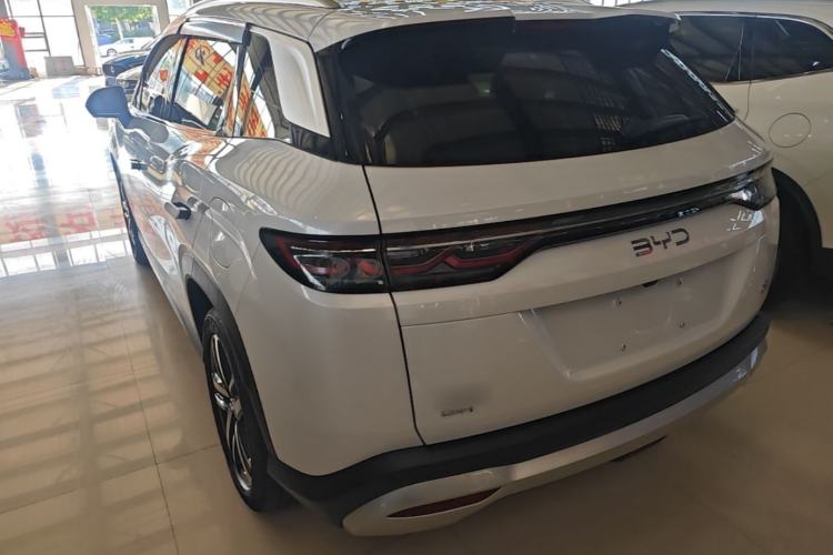 Used BYD Song L DM-i 2024 112 km Leading Edition Rear Left 45 Deg