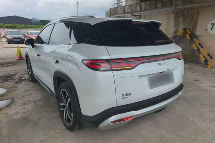 Used BYD Song L DM-i 2024 112 km Beyond Edition Rear Left 45 Deg