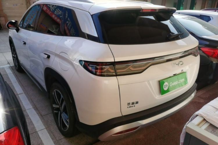 Used BYD Song L DM-i 2024 112 km Beyond Edition Rear Left 45 Deg