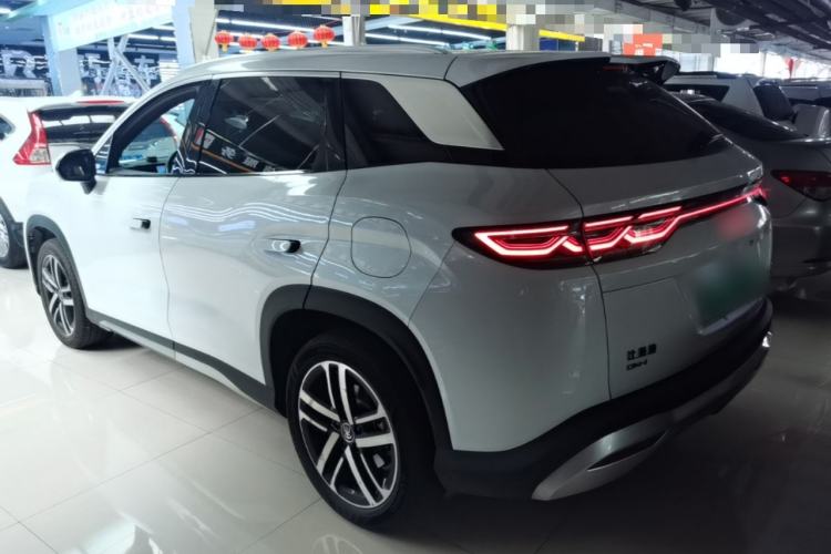 Used BYD Song L DM-i 2024 112 km Beyond Edition Rear Left 45 Deg