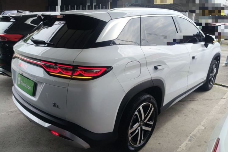 Used BYD Song L DM-i 2024 112 km Beyond Edition Rear Right 45 Deg