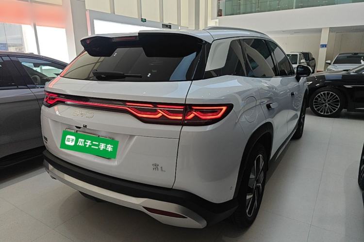 Used BYD Song L DM-i 2024 160 km Excellence Version Rear Right 45 Deg