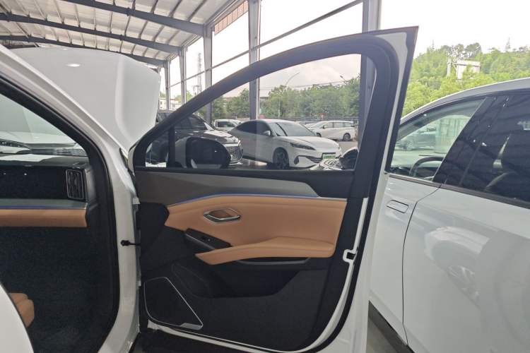 Used BYD Song L DM-i 2024 112 km Beyond Edition Right Front Door Interior
