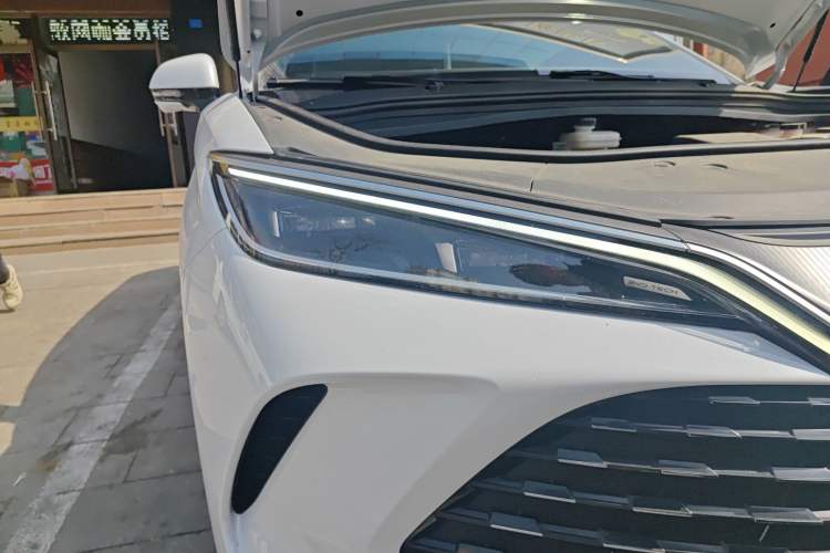 Used BYD Song L DM-i 2024 112 km Beyond Edition Right Front Headlight