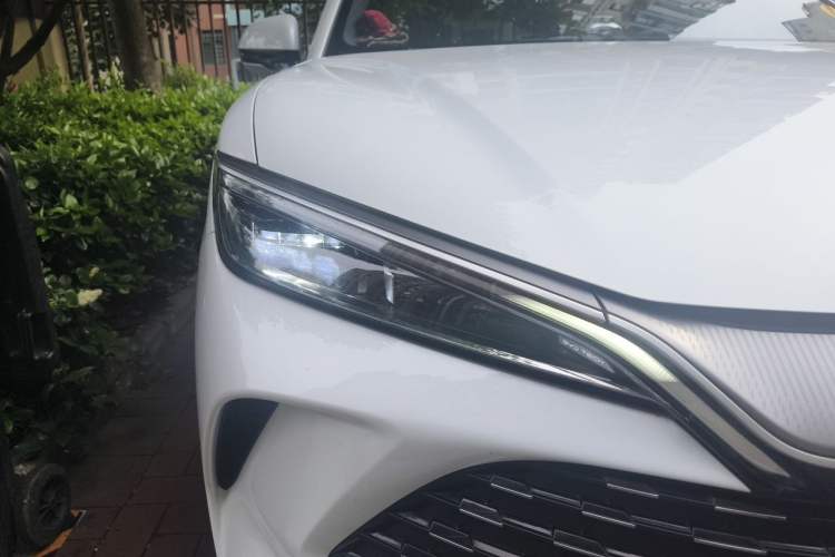 Used BYD Song L DM-i 2024 112 km Leading Edition Right Front Headlight