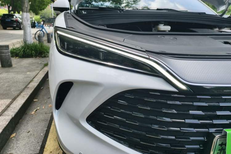Used BYD Song L DM-i 2024 112 km Beyond Edition Right Front Headlight
