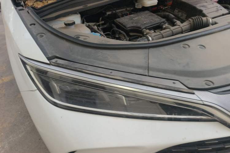 Used BYD Song L DM-i 2024 112 km Beyond Edition Right Front Headlight