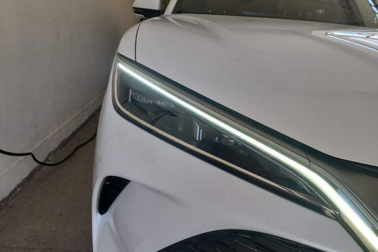 Used BYD Song L DM-i 2024 112 km Beyond Edition Right Front Headlight