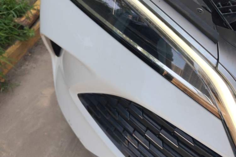 Used BYD Song L DM-i 2024 112 km Leading Edition Right Front Headlight