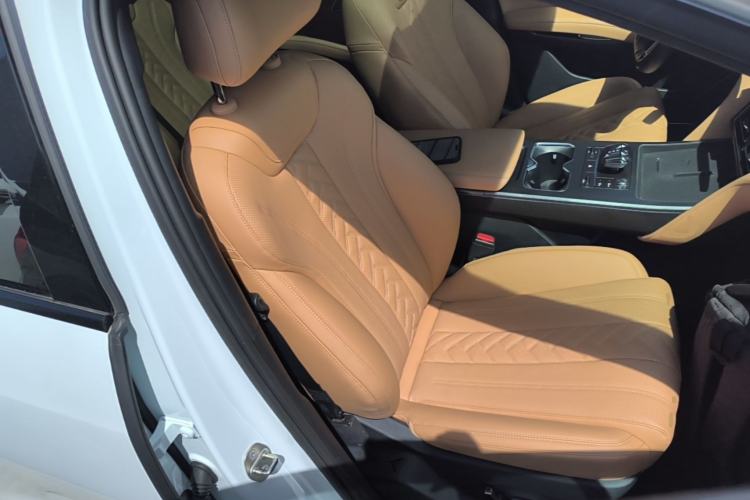 Used BYD Song L DM-i 2024 112 km Beyond Edition Right Front Seat