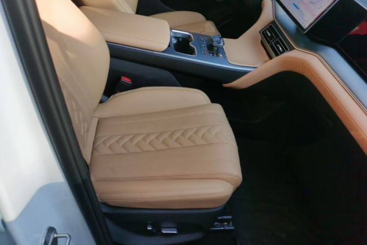 Used BYD Song L DM-i 2024 112 km Beyond Edition Right Front Seat