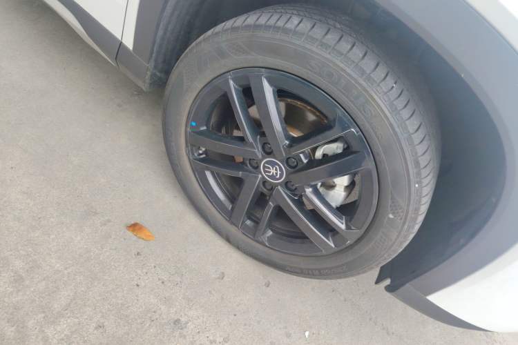 Used BYD Song L DM-i 2024 112 km Beyond Edition Right Front Wheel Hub