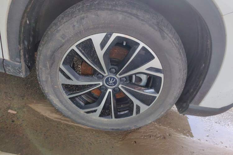 Used BYD Song L DM-i 2024 112 km Beyond Edition Right Front Wheel Hub