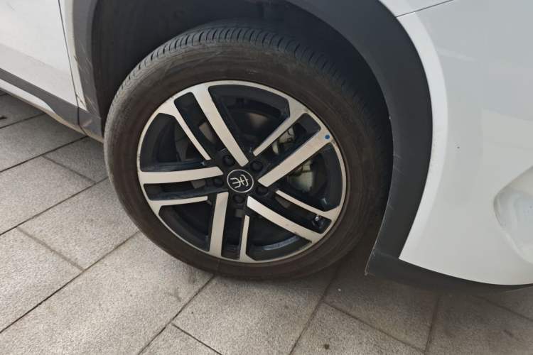 Used BYD Song L DM-i 2024 112 km Beyond Edition Right Front Wheel Hub