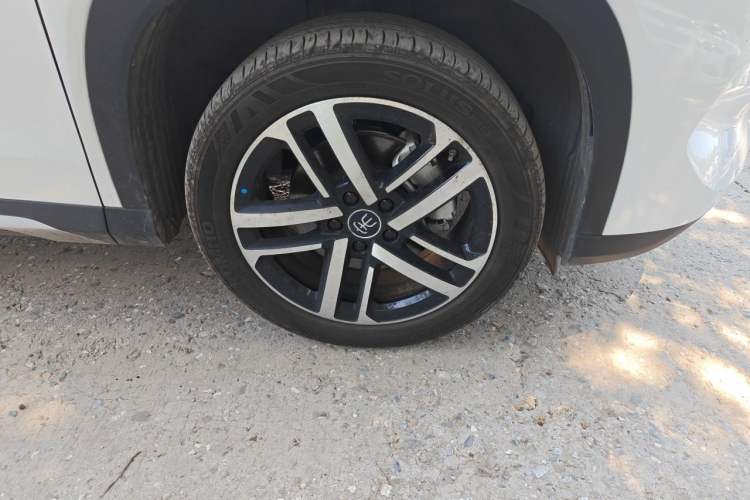 Used BYD Song L DM-i 2024 112 km Leading Edition Right Front Wheel Hub