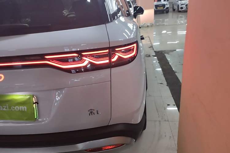 Used BYD Song L DM-i 2024 112 km Beyond Edition Right Rear Taillight