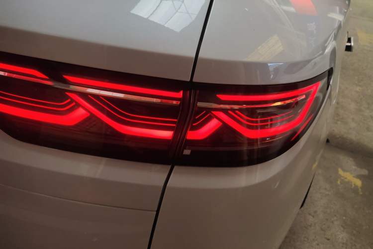 Used BYD Song L DM-i 2024 112 km Beyond Edition Right Rear Taillight
