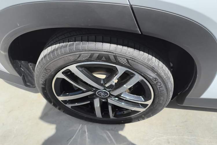 Used BYD Song L DM-i 2024 112 km Beyond Edition Right Rear Wheel Hub