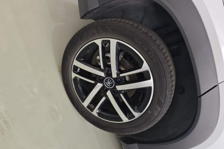 Used BYD Song L DM-i 2024 112 km Beyond Edition Right Rear Wheel Hub