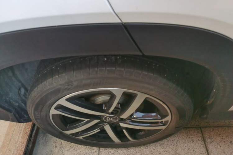 Used BYD Song L DM-i 2024 112 km Beyond Edition Right Rear Wheel Hub