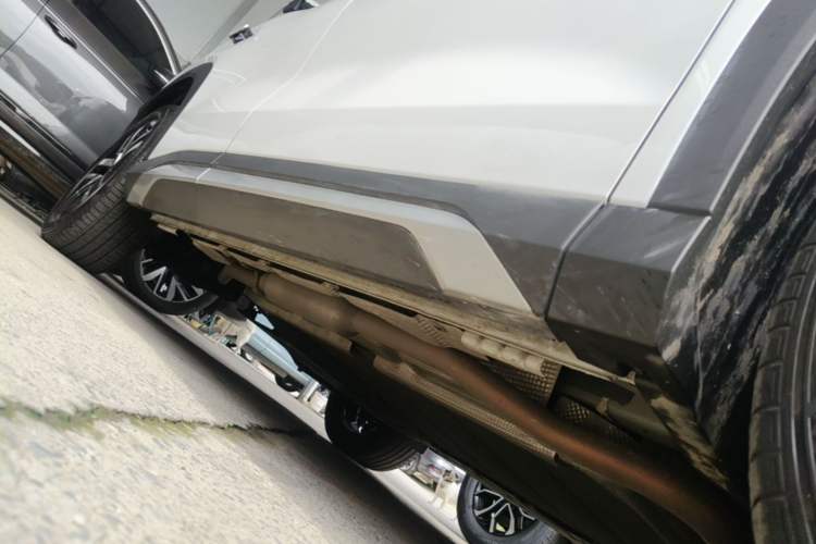 Used BYD Song L DM-i 2024 112 km Beyond Edition Right Side Sill