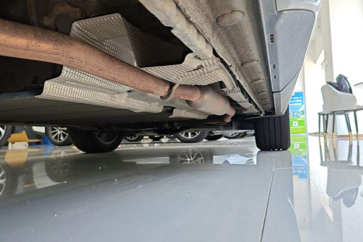 Used BYD Song L DM-i 2024 112 km Beyond Edition Right Side Sill