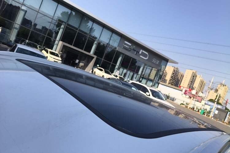 Used BYD Song L DM-i 2024 112 km Leading Edition Roof