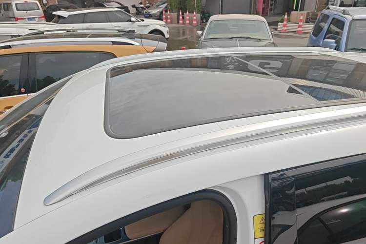 Used BYD Song L DM-i 2024 112 km Beyond Edition Roof