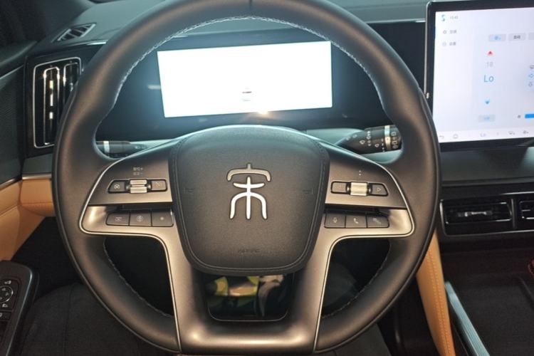 Used BYD Song L DM-i 2024 112 km Leading Edition Steering Wheel