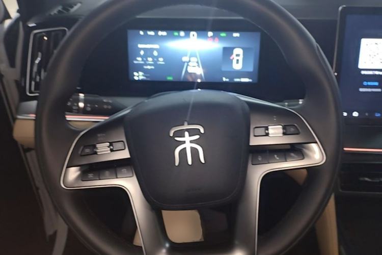 Used BYD Song L DM-i 2024 112 km Beyond Edition Steering Wheel