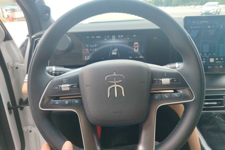 Used BYD Song L DM-i 2024 112 km Beyond Edition Steering Wheel