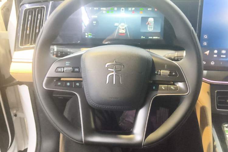 Used BYD Song L DM-i 2024 160 km Excellence Version Steering Wheel