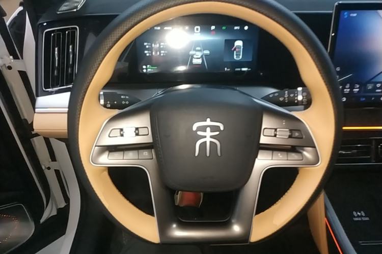 Used BYD Song L DM-i 2024 112 km Beyond Edition Steering Wheel