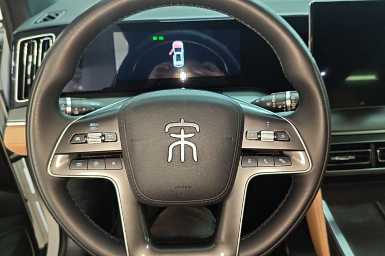 Used BYD Song L DM-i 2024 112 km Leading Edition Steering Wheel