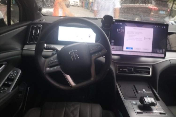 Used BYD Song L DM-i 2024 160 km Excellence Version Steering Wheel