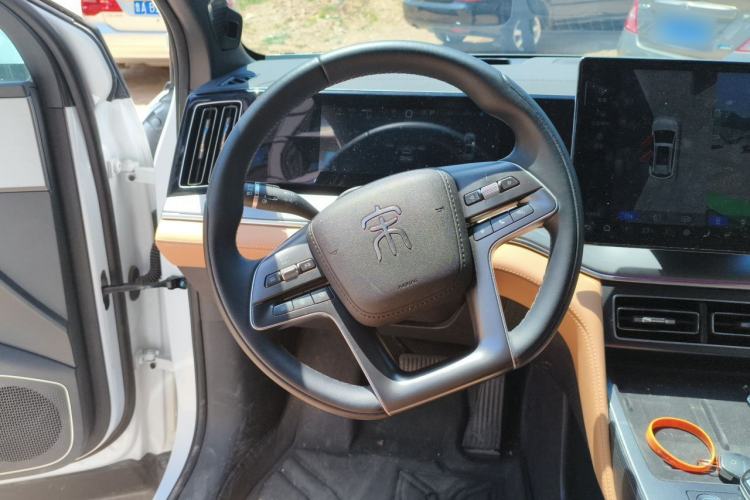 Used BYD Song L DM-i 2024 160 km Excellence Version Steering Wheel