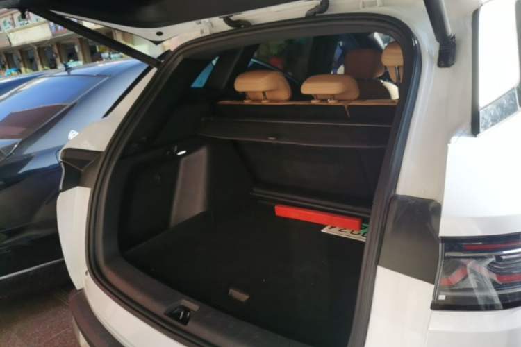 Used BYD Song L DM-i 2024 112 km Beyond Edition Trunk
