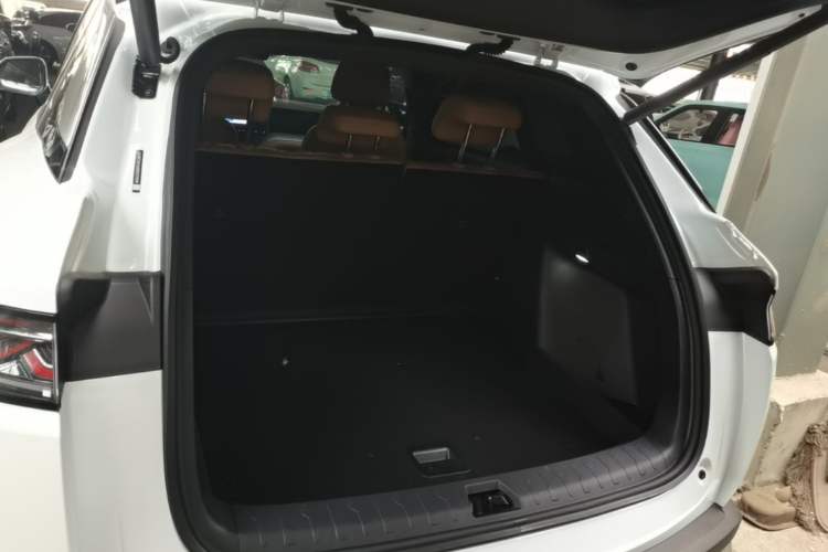 Used BYD Song L DM-i 2024 160km Beyond Edition Trunk