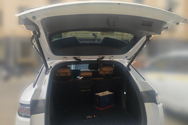 Used BYD Song L DM-i 2024 160 km Excellence Version Trunk