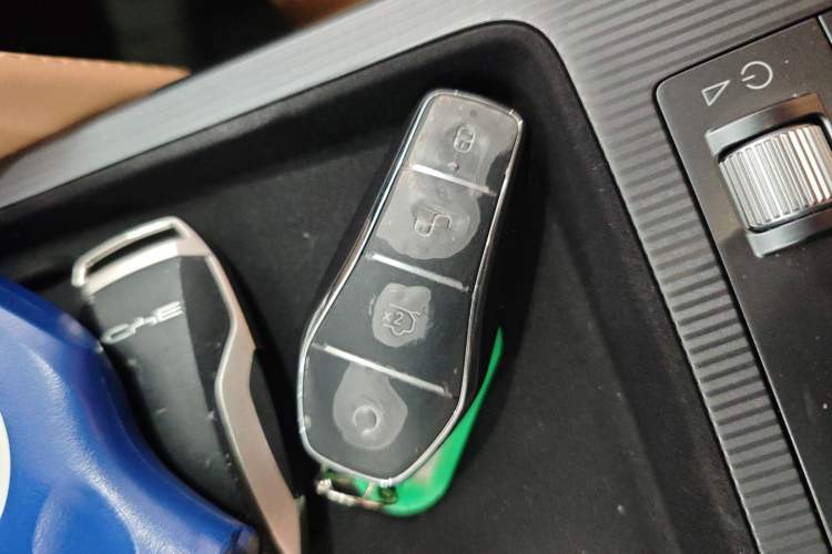 Used BYD Song L DM-i 2024 112 km Beyond Edition Vehicle Key