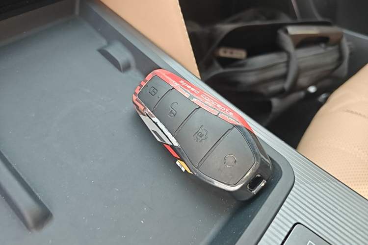 Used BYD Song L DM-i 2024 112 km Beyond Edition Vehicle Key