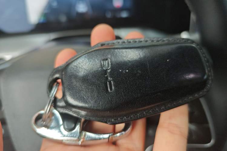 Used BYD Song L DM-i 2024 112 km Beyond Edition Vehicle Key