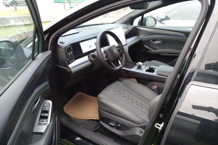 Used BYD Song L DM-i 2025 Intelligent Driving Version 160 km Beyond-Range Type Driver Seat