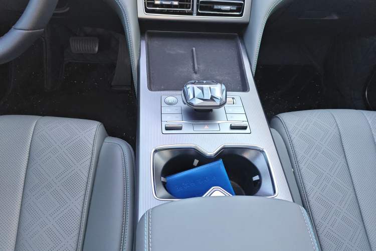 Used BYD Song L DM-i 2025 Intelligent Driving Version 112 km Leading Trim Gear Lever