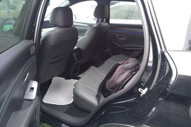 Used BYD Song L DM-i 2025 Intelligent Driving Version 160 km Beyond-Range Type Left Rear Seat