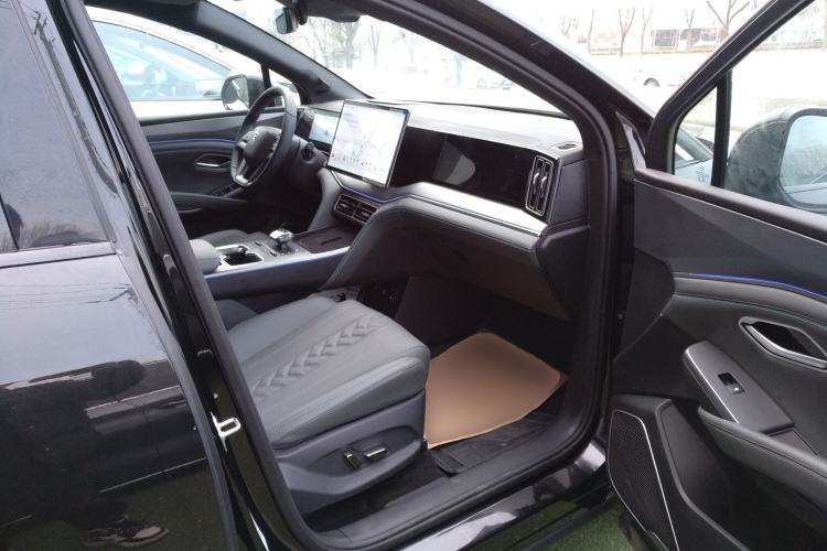 Used BYD Song L DM-i 2025 Intelligent Driving Version 160 km Beyond-Range Type Right Front Seat